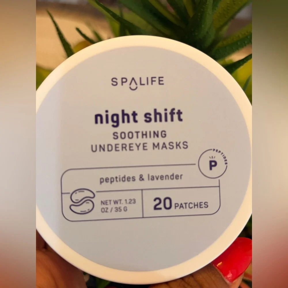 3pcs bundle makeup remover wipes-under eyes mask and Lip Scrub 💜 - Picture 6 of 9